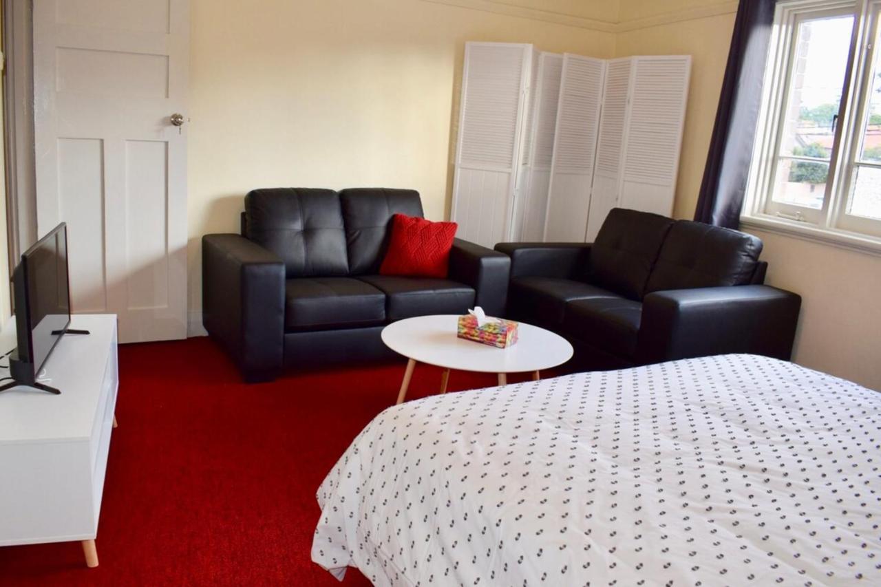 Comfortable 3 Bedroom Apartment In Trendy Haberfield Sydney Exterior photo