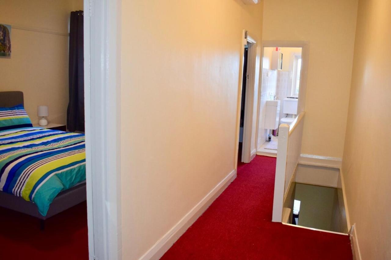 Comfortable 3 Bedroom Apartment In Trendy Haberfield Sydney Exterior photo